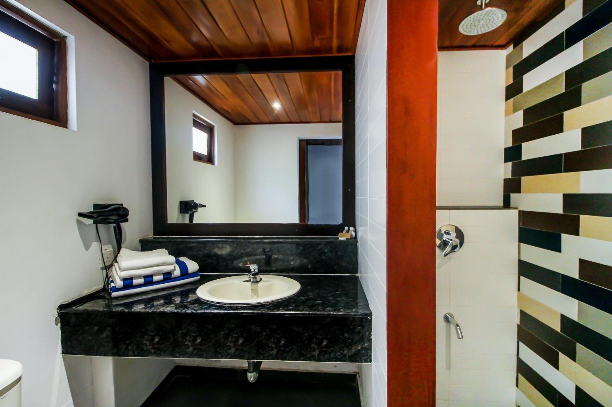 Kalla Bongo Lake Resort Hikkaduwa Εξωτερικό φωτογραφία